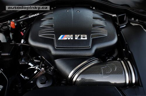 BMW M3 s v�konem 527 kon�