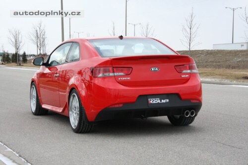 Kia Koup SX-R v Kanad�