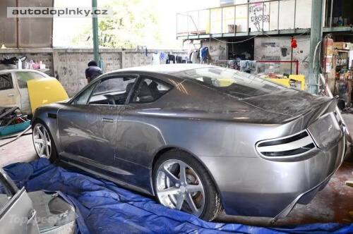 Aston Calibra