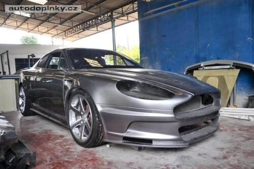 Aston Calibra