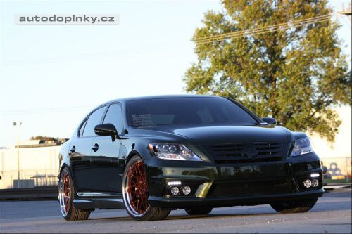 Lexus LS 600h L od Foxe