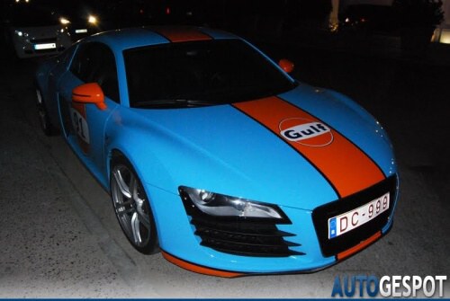 Audi R8 �la Gulf Oil