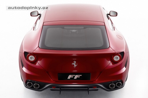Ferrari FF na dal��ch fotk�ch