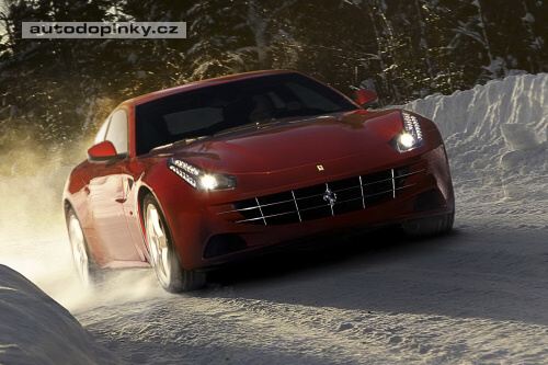 Ferrari FF na dal��ch fotk�ch