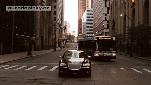 Chrysler 300 v nov�m videu