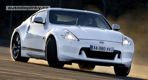 370Z vs slepice