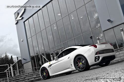 Kahn upravil Californii
