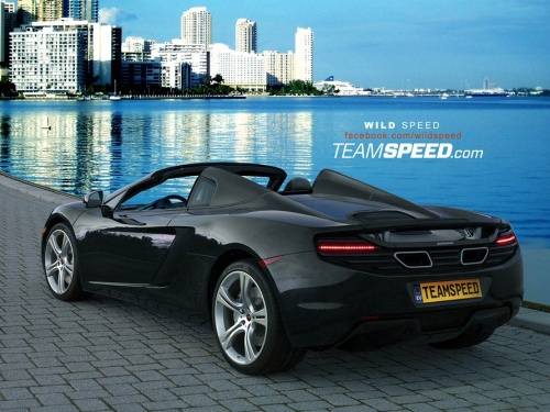 Otev�e McLaren st�echu?
