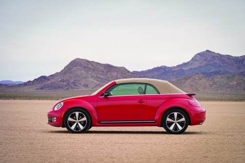 VW zve�ejnil ceny kabrioletu Beetle