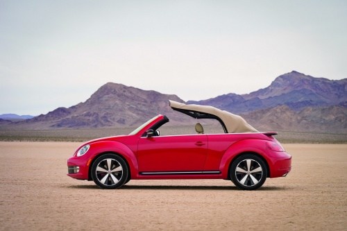 VW zve�ejnil ceny kabrioletu Beetle