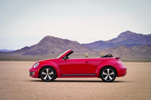 VW zve�ejnil ceny kabrioletu Beetle