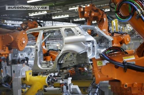 Land Rover nabere 1000 zam�stnanc�