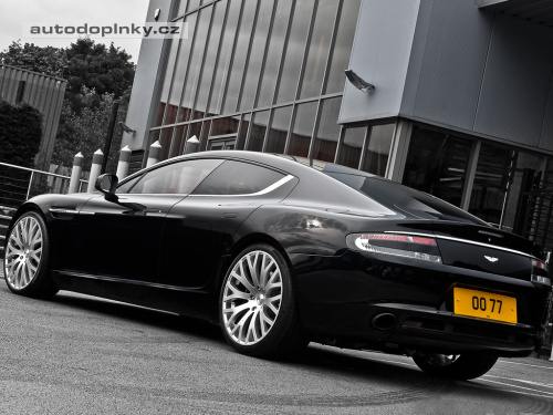 Kahn vylep�il Rapide