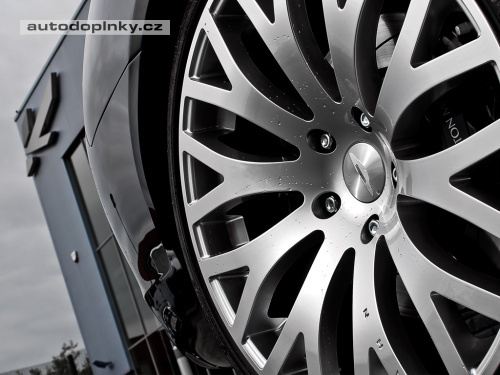 Kahn vylep�il Rapide