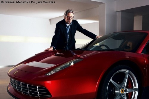Clapton p�edstavil sv� Ferrari
