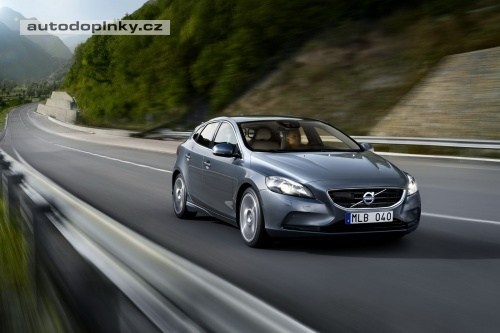 Volvo p�edstavuje V40