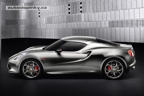 Alfa Romeo 4C p��t� rok