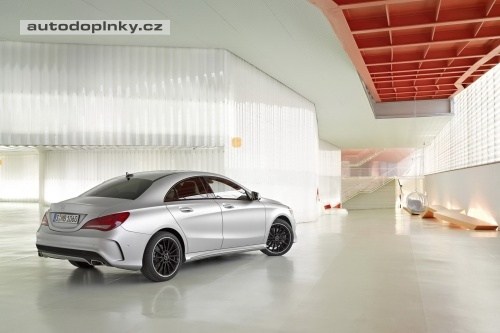 Mercedes CLA video a nov� fotky