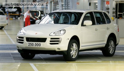 Cayenne ��slo 250 000