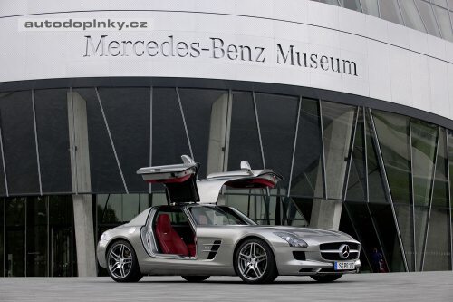 SLS AMG: l�taj�c� �estm�r