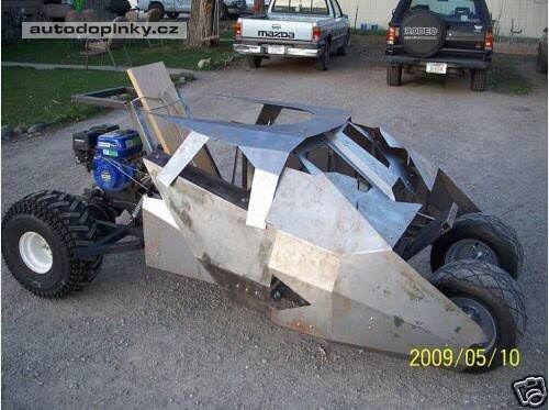 Postavte si Batmobil