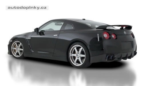 Nissan GT-R v karbonu