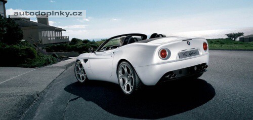 Alfa 8C Spider