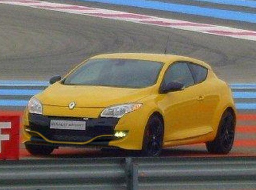 Megane Sport bez kamufl�e