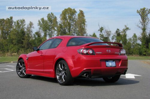 Mazda RX-8 nov�