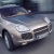 200 tis�c Cayenn�