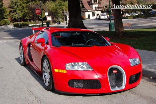 Bugatti Veyron v �erven�