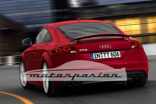Nov� Audi TT-S ve fotografi�ch