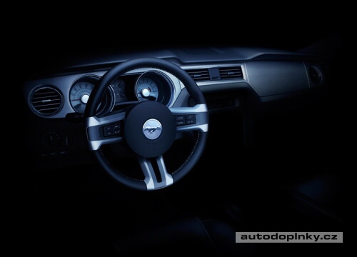 Ford uk�zal p��strojovku