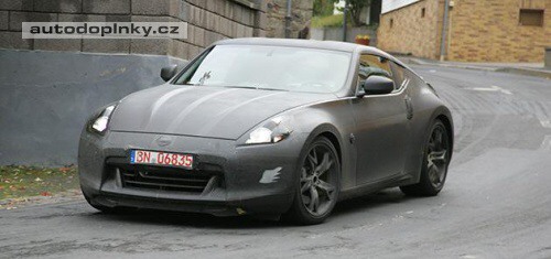 Nov� Nissan 370Z