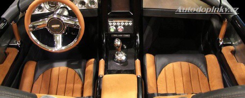 Iconic Motor roadster GTR
