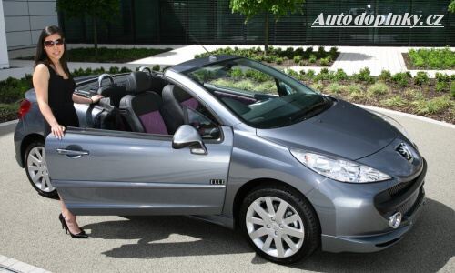 Peugeot 207CC od Elle