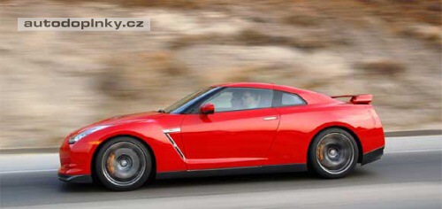 Hennessey GT-R s 600 ko�mi