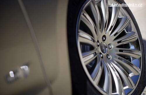 Lincoln MKT Concept