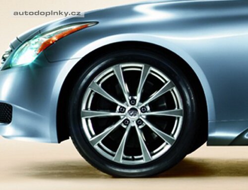 Lexus IS bez st�echy