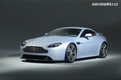 Nov� fotky Vantage RS