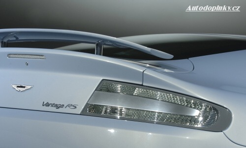 Nov� fotky Vantage RS