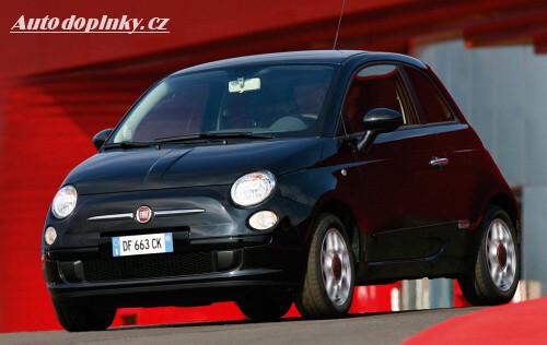 Autem roku 2008 je Fiat 500