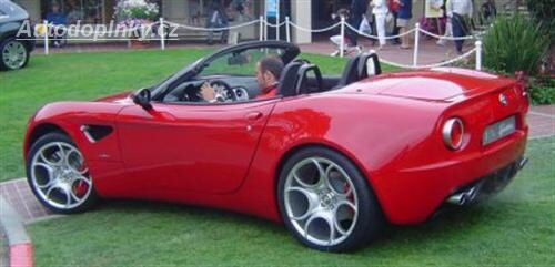 Alfa Romeo 8C