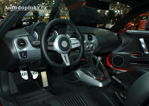 Alfa Romeo 8C
