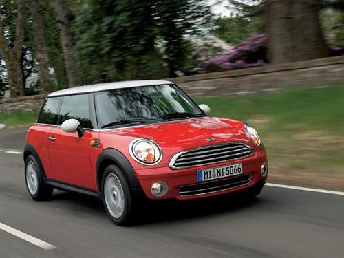 Nov� Mini Cooper