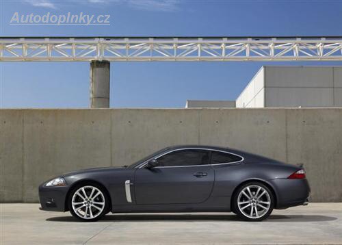 Jaguar XKR