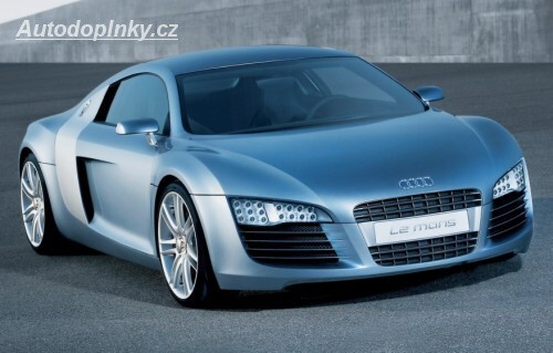 Audi R8 se u� lad�