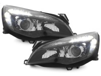 P�edn� sv�tla s denn�m sv�cen�m Opel Astra J -- od roku v�roby 2010- �ern�