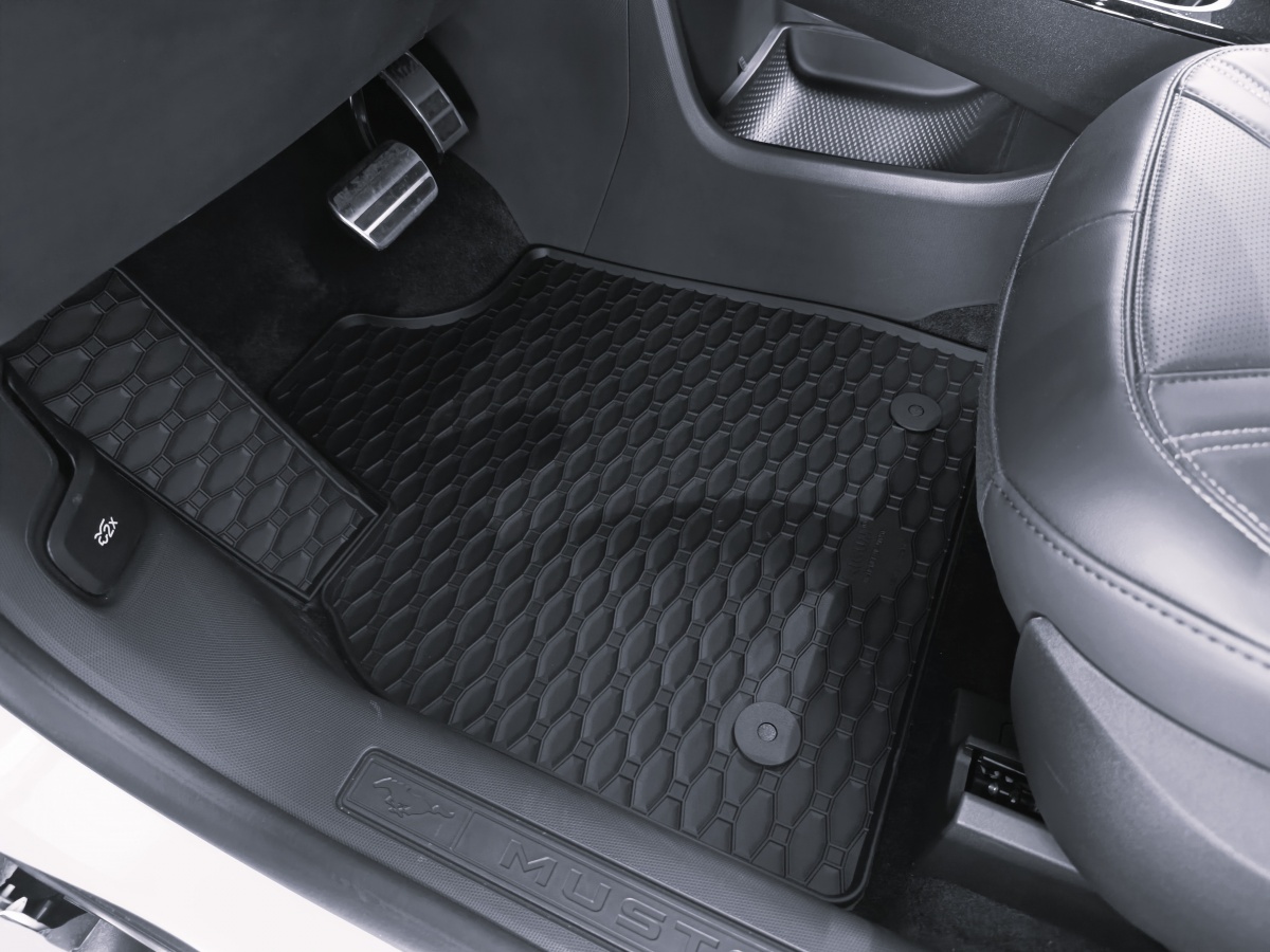 Rigum p�esn� gumov� koberec do kufru automobilu