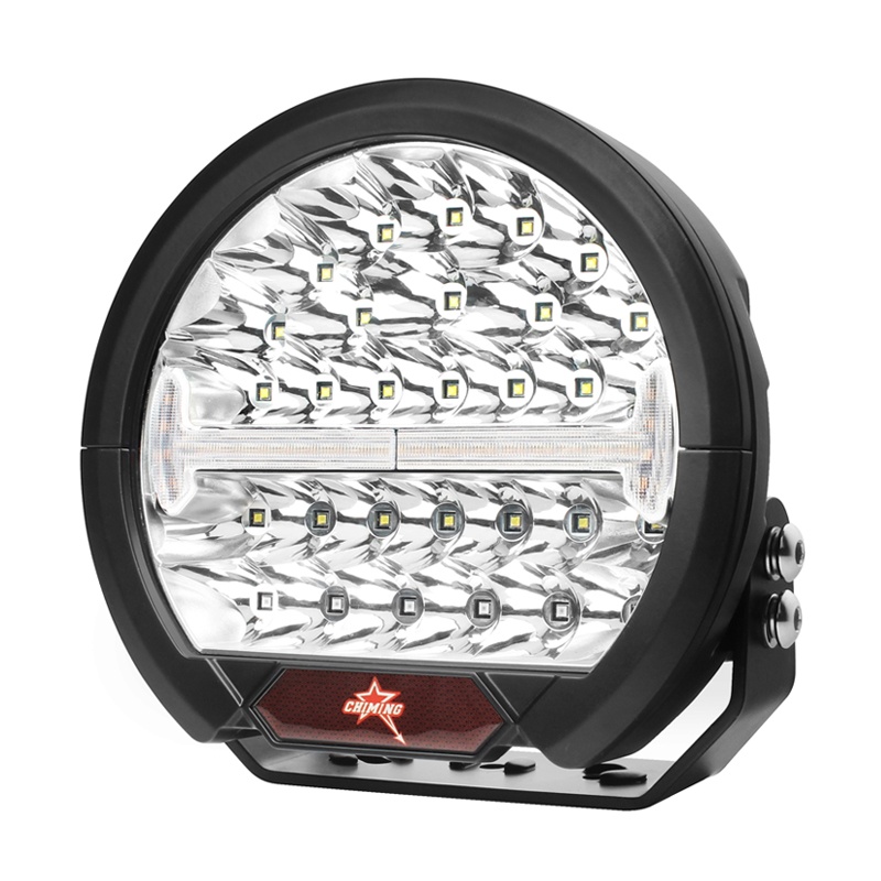 Pracovn� LED sv�tlomet a off-road LED rampa